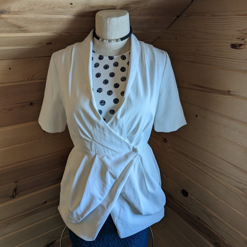 Alice + Olivia White Short Sleeve Peplum Wrap Blazer - Picture 2 of 16